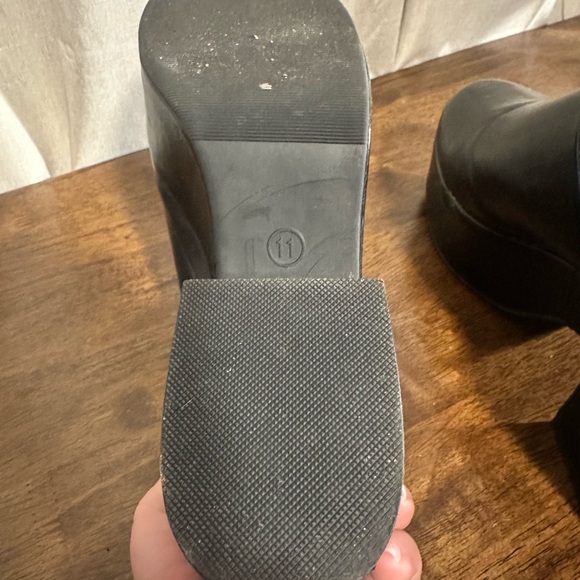 a new day Black Platform Shoes - Picture 4 of 4